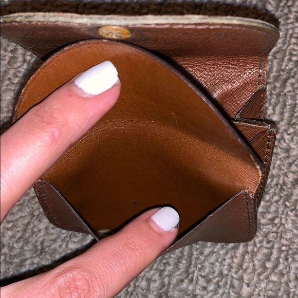 Louis Vuitton Small Wallet - Picture 4 of 9